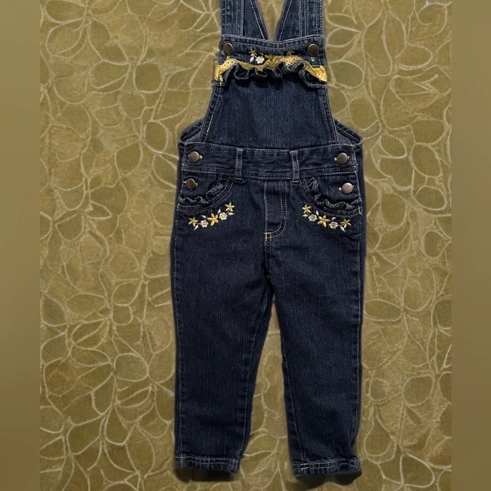 Lil Girl’s Denim Jumper Overalls Blue Size 2T